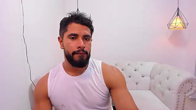 Santiago huntt online show from December 3, 2024, 4:39 pm