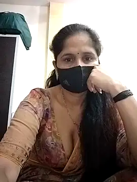 priyancyfun online show from April 15, 2026, 4:52 am