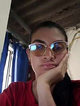 blue and whithe online show from March 30, 2026, 8:10 pm