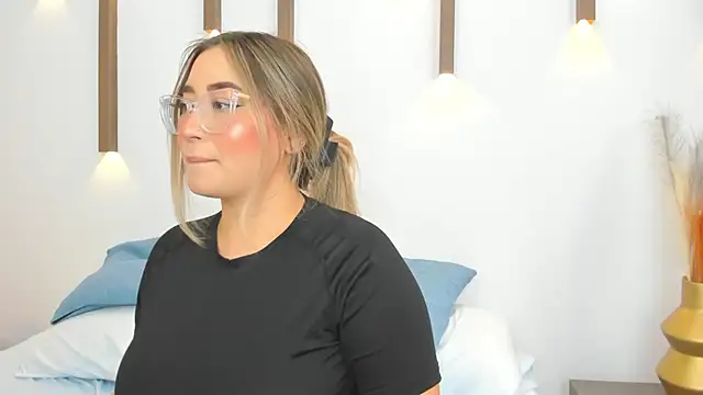 antonella cutie  online show from March 15, 2025, 2:55 pm