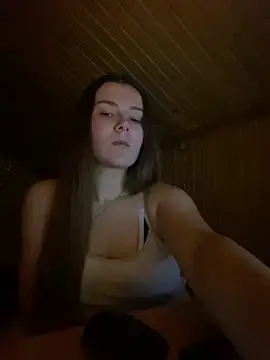 mewKate online show from January 25, 2025, 7:49 pm