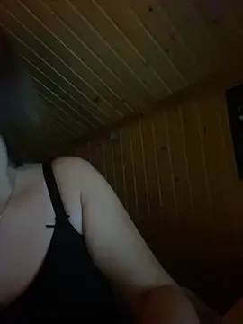 mewKate online show from January 30, 2025, 6:21 pm