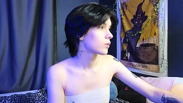 Hyeon Jin online show from February 6, 2025, 8:34 pm