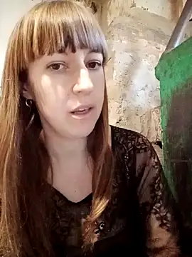 Snapshot of Calibers2932 chatting on February 2, 2025, 12:46 pm Calibers2932 online show from February 2, 2025, 12:46 pm