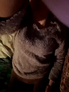 Snapshot of Calibers2932 chatting on February 12, 2025, 4:00 pm Calibers2932 online show from February 12, 2025, 4:00 pm