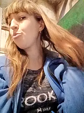 Snapshot of Calibers2932 chatting on February 15, 2025, 12:43 pm Calibers2932 online show from February 15, 2025, 12:43 pm