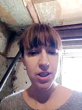 Snapshot of Calibers2932 chatting on February 26, 2025, 10:15 am Calibers2932 online show from February 26, 2025, 10:15 am