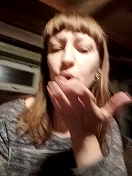 Snapshot of Calibers2932 chatting on March 9, 2025, 5:49 pm Calibers2932 online show from March 9, 2025, 5:49 pm