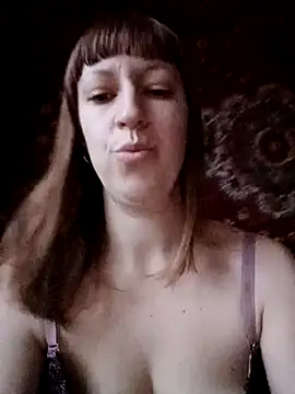 Snapshot of Calibers2932 chatting on March 18, 2025, 3:21 pm Calibers2932 online show from March 18, 2025, 3:21 pm