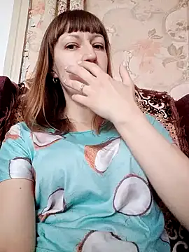 Snapshot of Calibers2932 chatting on March 22, 2025, 6:43 am Calibers2932 online show from March 22, 2025, 6:43 am