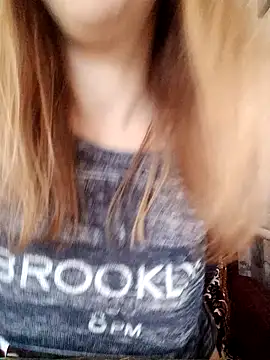 Snapshot of Calibers2932 chatting on September 21, 2025, 8:16 am Calibers2932 online show from September 21, 2025, 8:16 am