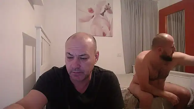 adryanyou46 online show from February 10, 2025, 8:42 pm