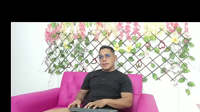 Thiago Thompson online show from November 15, 2025, 5:20 pm