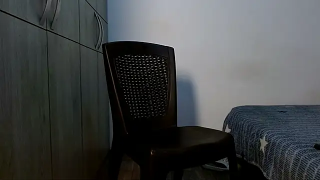 Snapshot of lonelydick2002 chatting on February 6, 2026, 9:12 am lonelydick2002 online show from February 6, 2026, 9:12 am