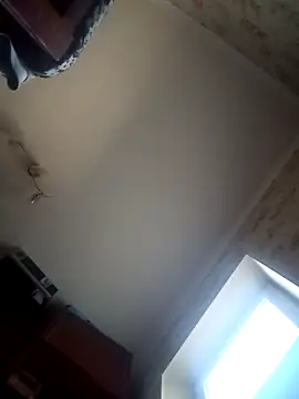 Lauren Amabel online show from March 18, 2025, 12:14 pm