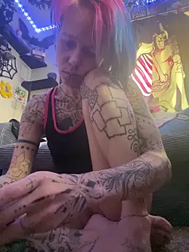 trashbrat online show from April 21, 2026, 10:01 pm