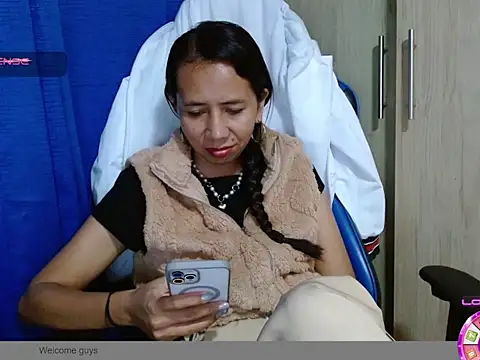 Danielagomez33 online show from March 23, 2026, 12:58 am