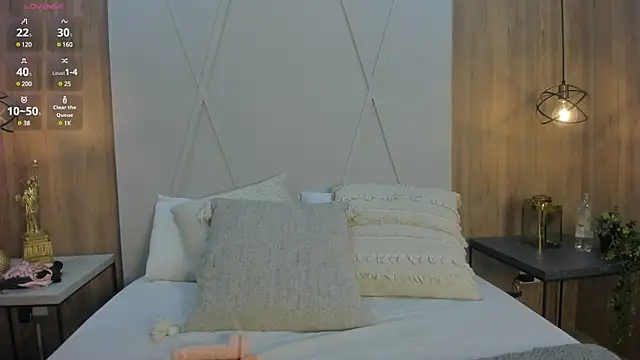 Snapshot of Blue_Angell chatting on January 25, 2025, 8:53 pm Blue Angell online show from January 25, 2025, 8:53 pm