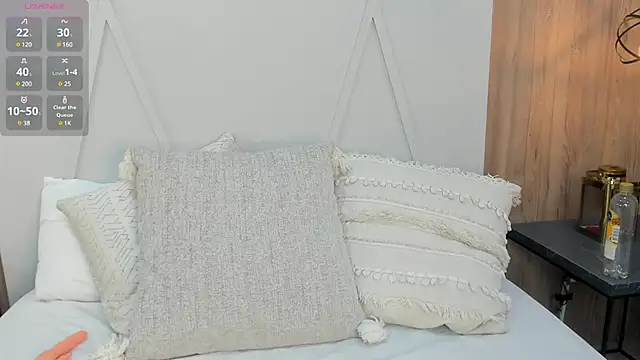 Snapshot of Blue_Angell chatting on January 25, 2025, 11:54 pm Blue Angell online show from January 25, 2025, 11:54 pm