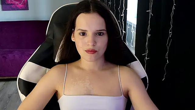 Snapshot of Harleen_Moore chatting on August 4, 2026, 5:54 am Harleen Moore online show from August 4, 2026, 5:54 am