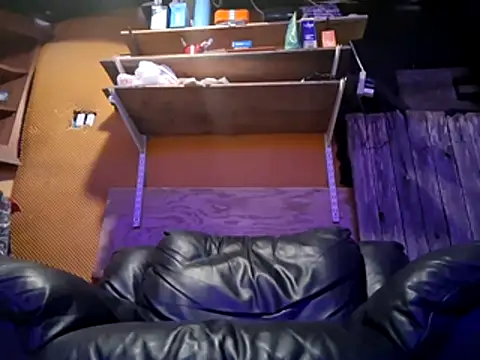 hesjustafriend online show from February 1, 2026, 6:06 pm