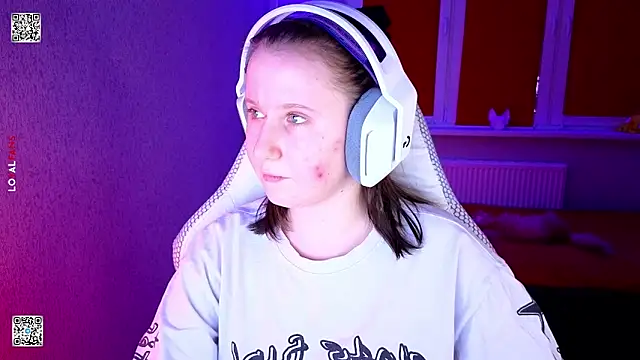 mon lola online show from February 4, 2026, 2:56 pm