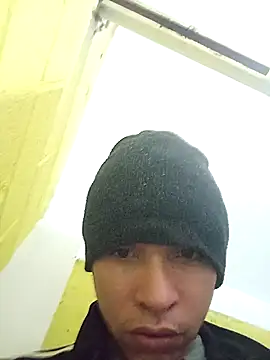 Javierjvl online show from January 18, 2025, 5:31 am