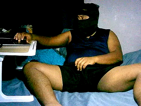 Snapshot of SergCarMX1 chatting on July 15, 2026, 5:02 am SergCarMX1 online show from July 15, 2026, 5:02 am