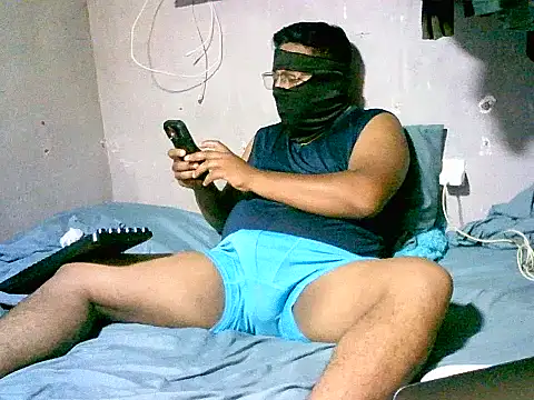 Snapshot of SergCarMX1 chatting on July 20, 2026, 6:10 pm SergCarMX1 online show from July 20, 2026, 6:10 pm
