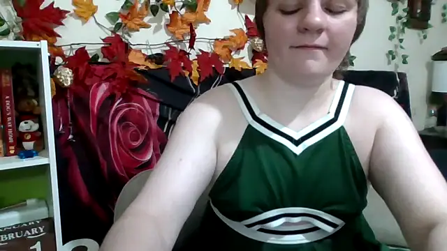 AverageRose online show from February 1, 2026, 11:03 pm