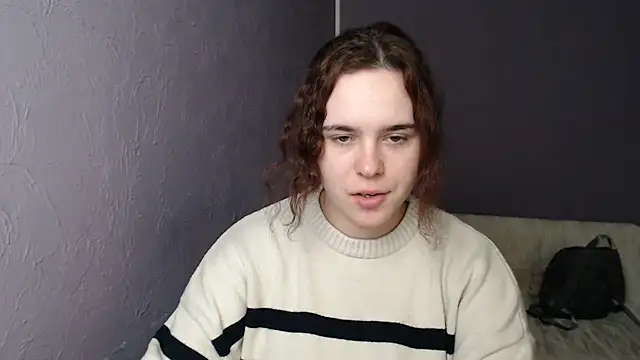 Snapshot of mini_girly chatting on February 26, 2025, 7:42 am mini girly online show from February 26, 2025, 7:42 am