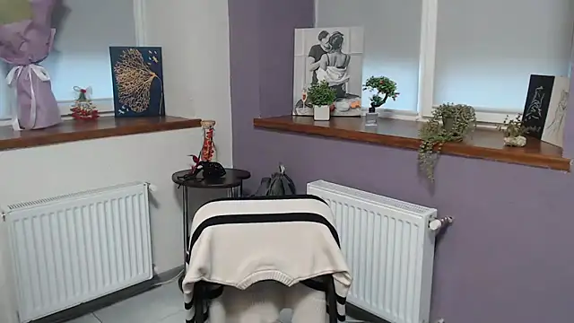 Snapshot of mini_girly chatting on February 28, 2025, 10:41 am mini girly online show from February 28, 2025, 10:41 am