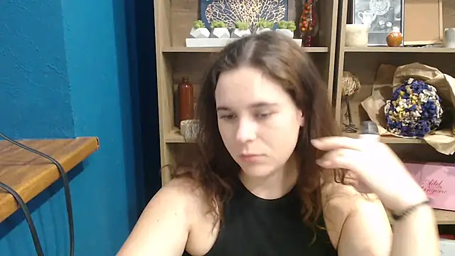 Snapshot of mini_girly chatting on September 24, 2025, 1:25 pm mini girly online show from September 24, 2025, 1:25 pm