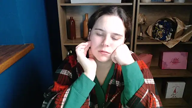 Snapshot of mini_girly chatting on October 20, 2025, 11:27 pm mini girly online show from October 20, 2025, 11:27 pm