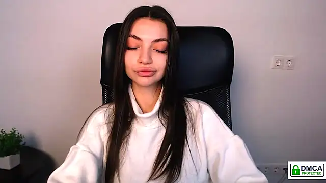 Lexi Jous online show from November 18, 2025, 12:42 pm