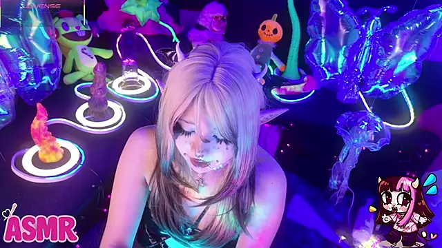 Snapshot of LaytonBox chatting on March 3, 2026, 3:07 pm LaytonBox online show from March 3, 2026, 3:07 pm