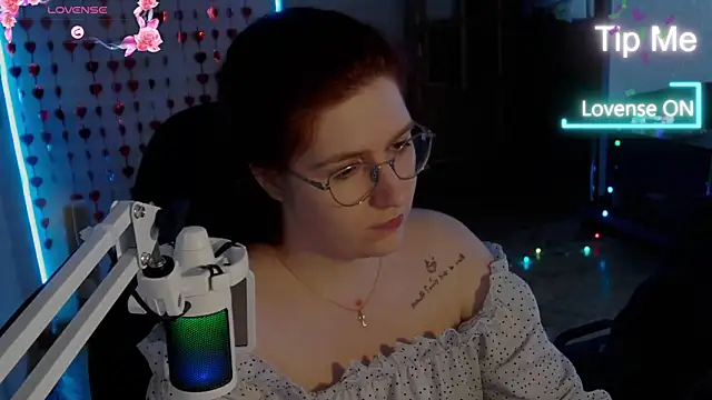 LesyaOxi online show from February 4, 2025, 9:17 am