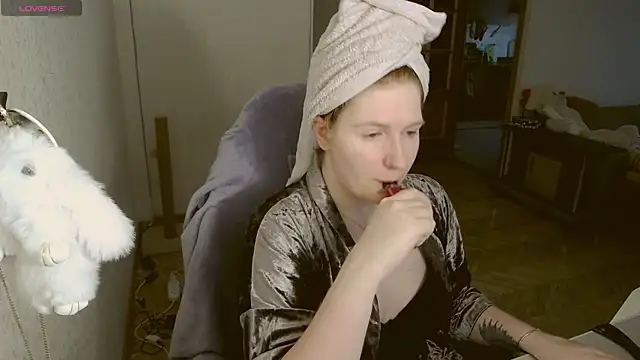 LesyaOxi online show from March 12, 2025, 6:29 am