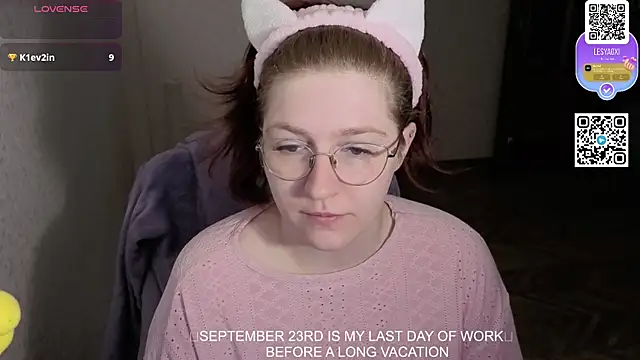 LesyaOxi online show from September 19, 2025, 8:38 am