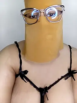 Snapshot of Samara-Bella chatting on March 1, 2025, 7:51 am Samara-Bella online show from March 1, 2025, 7:51 am