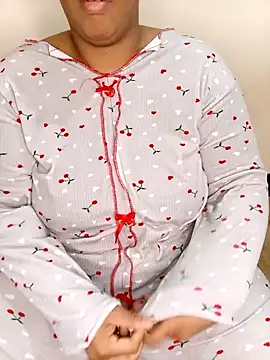 Snapshot of Samara-Bella chatting on March 15, 2025, 8:21 pm Samara-Bella online show from March 15, 2025, 8:21 pm