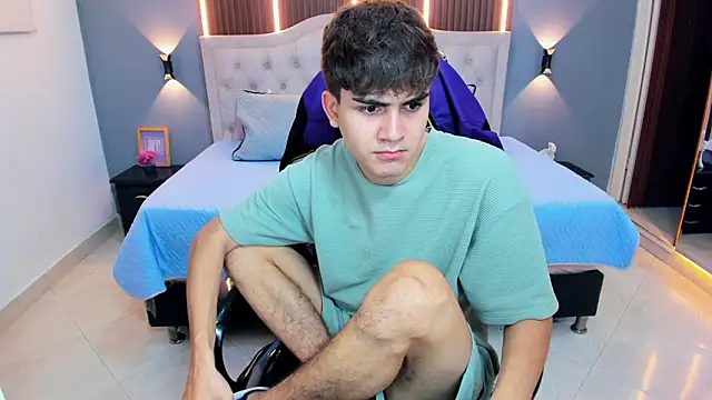 Tommy18   online show from February 25, 2026, 3:27 am