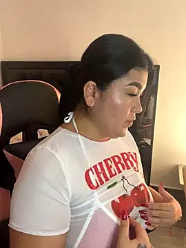 Snapshot of karla_hotgirl chatting on September 19, 2025, 1:18 am karla hotgirl online show from September 19, 2025, 1:18 am