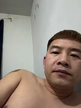 zxb757369 online show from February 3, 2025, 3:27 pm