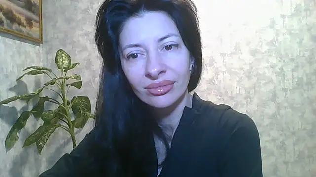 LissaBlossom online show from April 18, 2026, 4:27 am