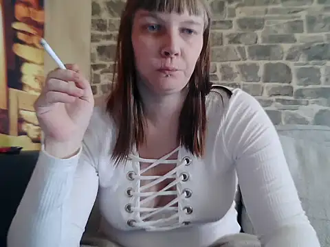 Snapshot of YviEngel87 chatting on February 20, 2025, 11:20 am YviEngel87 online show from February 20, 2025, 11:20 am