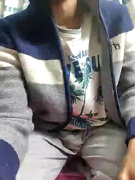 TOPMOON001 online show from January 17, 2025, 9:17 am