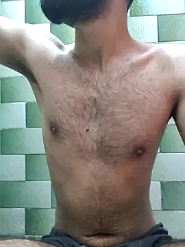 TOPMOON001 online show from March 5, 2025, 7:16 am