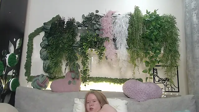 scyrim2 online show from February 18, 2025, 4:37 pm