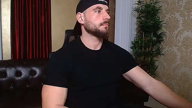 Snapshot of AdamJamesonn chatting on March 13, 2025, 5:43 am AdamJamesonn online show from March 13, 2025, 5:43 am